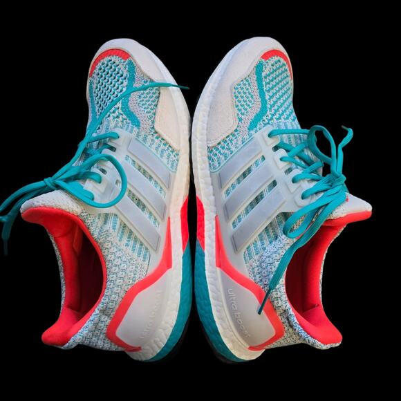 Adidas Men's Ultraboost 5.0 DNA White/Silver/Mint Running Shoes, Size 10 - Picture 3 of 6